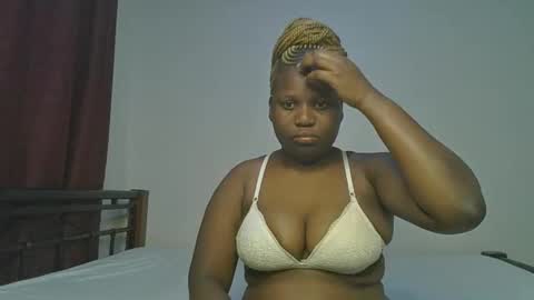 ceepretty25 online show from February 19, 10:28 pm