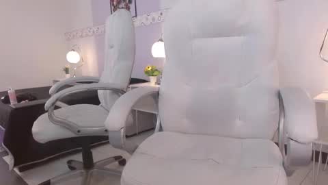 Celesste  online show from January 17, 12:10 pm