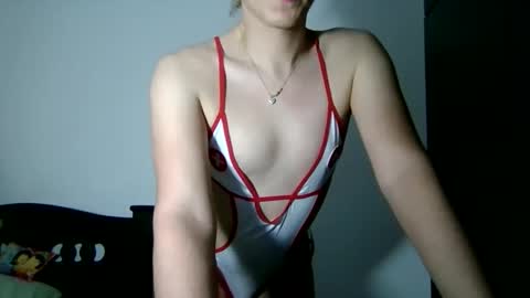 Snapshot of celessteseductora chatting on May 4, 3:41 pm celessteseductora online show from May 4, 3:41 pm