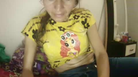 Snapshot of celeste198694 chatting on May 18, 2:12 pm celeste198694 online show from May 18, 2:12 pm