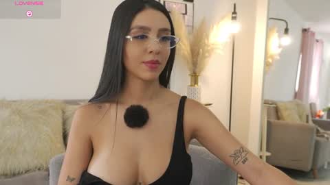 Snapshot of celeste_1220 chatting on June 11, 9:35 pm Alice online show from June 11, 9:35 pm