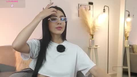 Snapshot of celeste_1220 chatting on July 2, 3:23 am Alice online show from July 2, 3:23 am