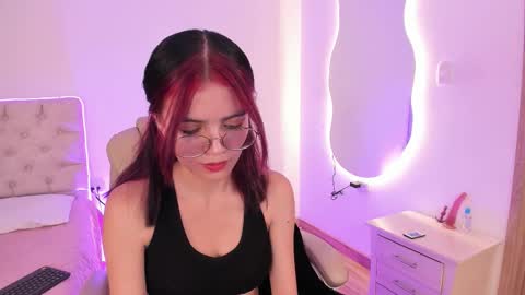 Snapshot of celeste__star18 chatting on December 13, 9:53 pm Celeste online show from December 13, 9:53 pm