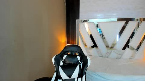 SARA  online show from February 25, 11:09 am