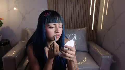 Snapshot of celeste_fioree chatting on May 21, 7:43 pm celeste_fioree online show from May 21, 7:43 pm