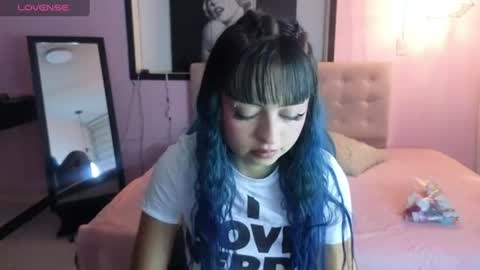 Snapshot of celeste_fioree chatting on June 8, 1:00 pm celeste_fioree online show from June 8, 1:00 pm