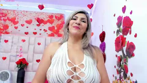 Snapshot of celeste_lincon chatting on May 27, 1:57 am Celeste Lincon online show from May 27, 1:57 am