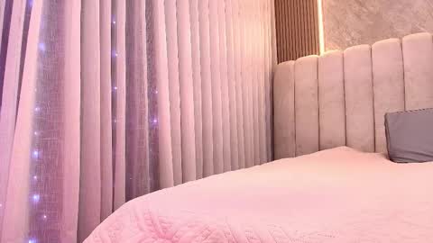 Snapshot of celeste_moonx chatting on January 8, 11:56 am Celeste online show from January 8, 11:56 am