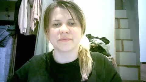 celeste_naughty_ online show from April 1, 10:49 am