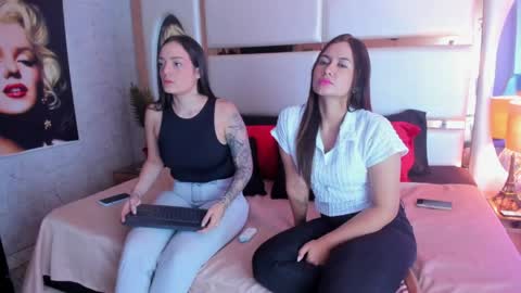 Snapshot of celeste_starsss chatting on May 3, 8:48 pm celeste_starsss online show from May 3, 8:48 pm