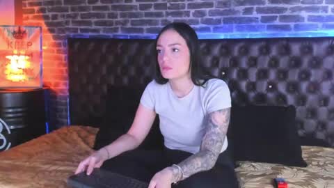 Snapshot of celeste_starsss chatting on May 31, 9:05 pm celeste_starsss online show from May 31, 9:05 pm