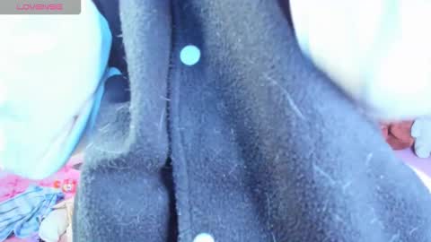 Snapshot of celeste_sweet88 chatting on March 28, 5:40 am celeste_sweet88 online show from March 28, 5:40 am