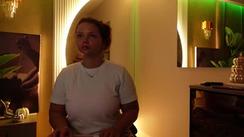 Snapshot of celestebailey chatting on November 1, 4:58 am CelesteBailey online show from November 1, 4:58 am