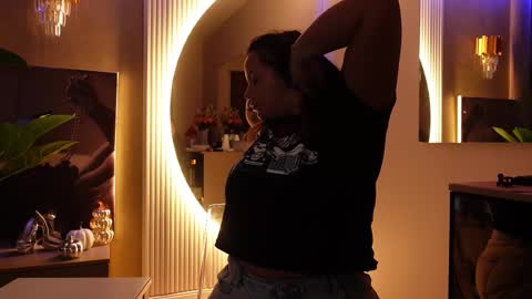 Snapshot of celestebailey chatting on November 7, 5:18 am CelesteBailey online show from November 7, 5:18 am