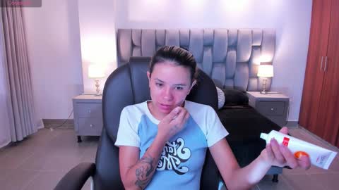 Snapshot of celestee_rain chatting on September 24, 11:13 am celestee_rain online show from September 24, 11:13 am