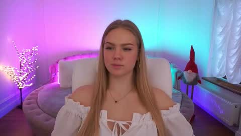 celestenoirr online show from January 8, 9:11 am