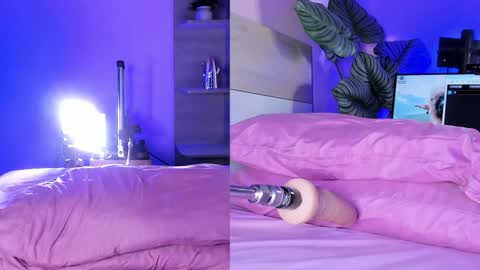 Snapshot of celesterabbit chatting on December 24, 1:17 pm The girl of your eyes online show from December 24, 1:17 pm