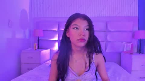 Snapshot of celestesweetts_ chatting on March 4, 6:30 am Celeste online show from March 4, 6:30 am