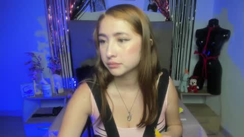 Snapshot of celesthejones chatting on February 8, 3:52 am CelestheJones online show from February 8, 3:52 am