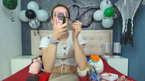 Snapshot of celestial_queen_ chatting on October 23, 1:32 pm Celestial online show from October 23, 1:32 pm