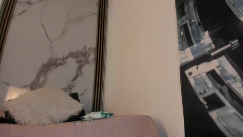 celestte_beautiful online show from April 24, 11:34 am