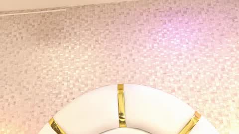 Snapshot of celestte_sm chatting on May 16, 7:12 pm celestte_sm online show from May 16, 7:12 pm