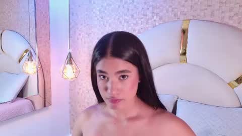 Snapshot of celestte_sm chatting on July 17, 7:19 pm celestte_sm online show from July 17, 7:19 pm