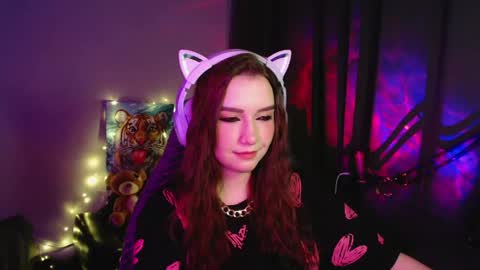 celia_sensual_ online show from April 17, 6:55 pm