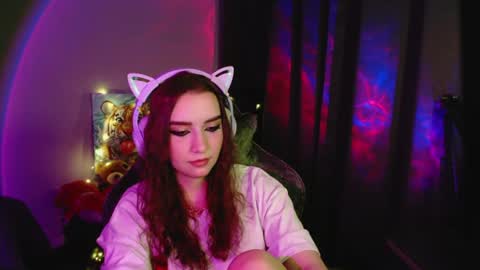 celia_sensual_ online show from June 24, 8:30 pm
