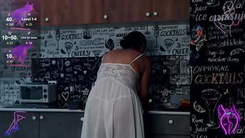 Celine online show from December 15, 6:50 am