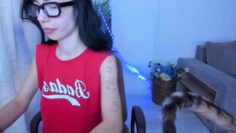 Snapshot of celine_roxelle chatting on September 16, 1:56 pm Celine Roxelle online show from September 16, 1:56 pm