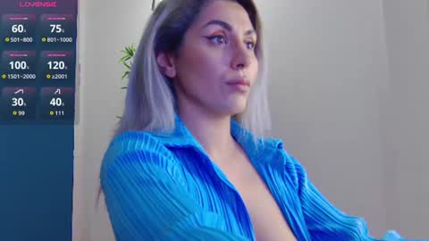 Snapshot of celinemeyerr chatting on June 30, 4:57 am CelineMeyer online show from June 30, 4:57 am