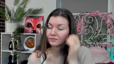 Nina online show from March 1, 8:55 pm