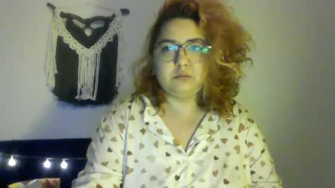 Snapshot of cenourinhalesbica chatting on June 14, 7:49 pm Carrot online show from June 14, 7:49 pm