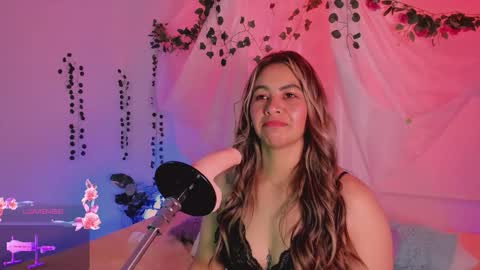 Hello guys my name is Sofi and Lizzie and  Vanessa online show from November 28, 2:58 am