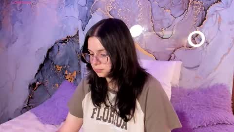 Hello guys my name is Sofi and Lizzie and  Vanessa online show from February 13, 3:46 am