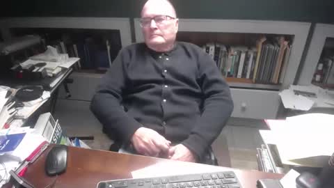 central_square_guy_25 online show from January 12, 5:51 pm