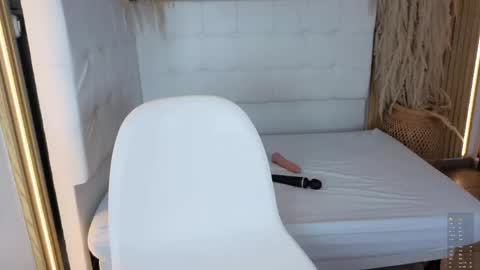 Snapshot of cerecita_02 chatting on May 15, 11:56 pm Cerecita online show from May 15, 11:56 pm