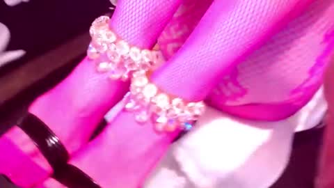 Cerise online show from December 14, 1:00 am