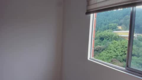 Snapshot of ceron_cb chatting on January 8, 6:43 pm ceron cb online show from January 8, 6:43 pm