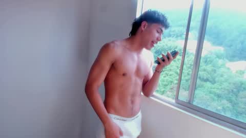 Snapshot of ceron_cb chatting on January 12, 1:49 pm ceron cb online show from January 12, 1:49 pm