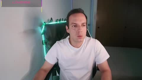 Snapshot of cerso1 chatting on June 2, 1:40 am Cerso online show from June 2, 1:40 am