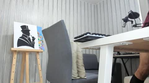 Snapshot of cesar_dant chatting on May 5, 4:37 pm Cesar online show from May 5, 4:37 pm