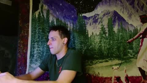 Snapshot of cguffey2284 chatting on January 24, 2:39 am cguffey2284 online show from January 24, 2:39 am