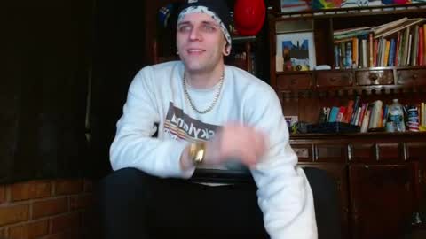 Snapshot of cguffey2284 chatting on March 1, 3:10 am cguffey2284 online show from March 1, 3:10 am