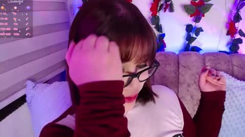 Snapshot of chaarlotte_1 chatting on February 2, 4:32 pm charlotte online show from February 2, 4:32 pm