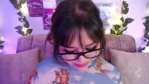 Snapshot of chaarlotte_1 chatting on December 13, 7:53 pm charlotte online show from December 13, 7:53 pm