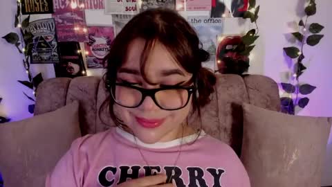Snapshot of chaarlotte_1 chatting on May 4, 12:34 pm charlotte online show from May 4, 12:34 pm