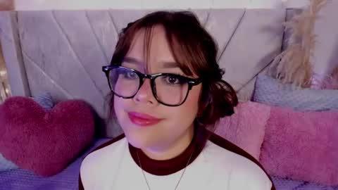 Snapshot of chaarlotte_1 chatting on July 5, 1:29 pm charlotte online show from July 5, 1:29 pm