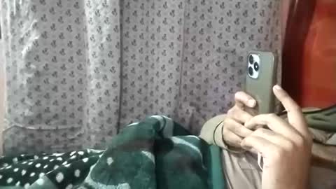 Snapshot of chadipluskhangarh chatting on December 13, 7:53 pm Stormydick online show from December 13, 7:53 pm